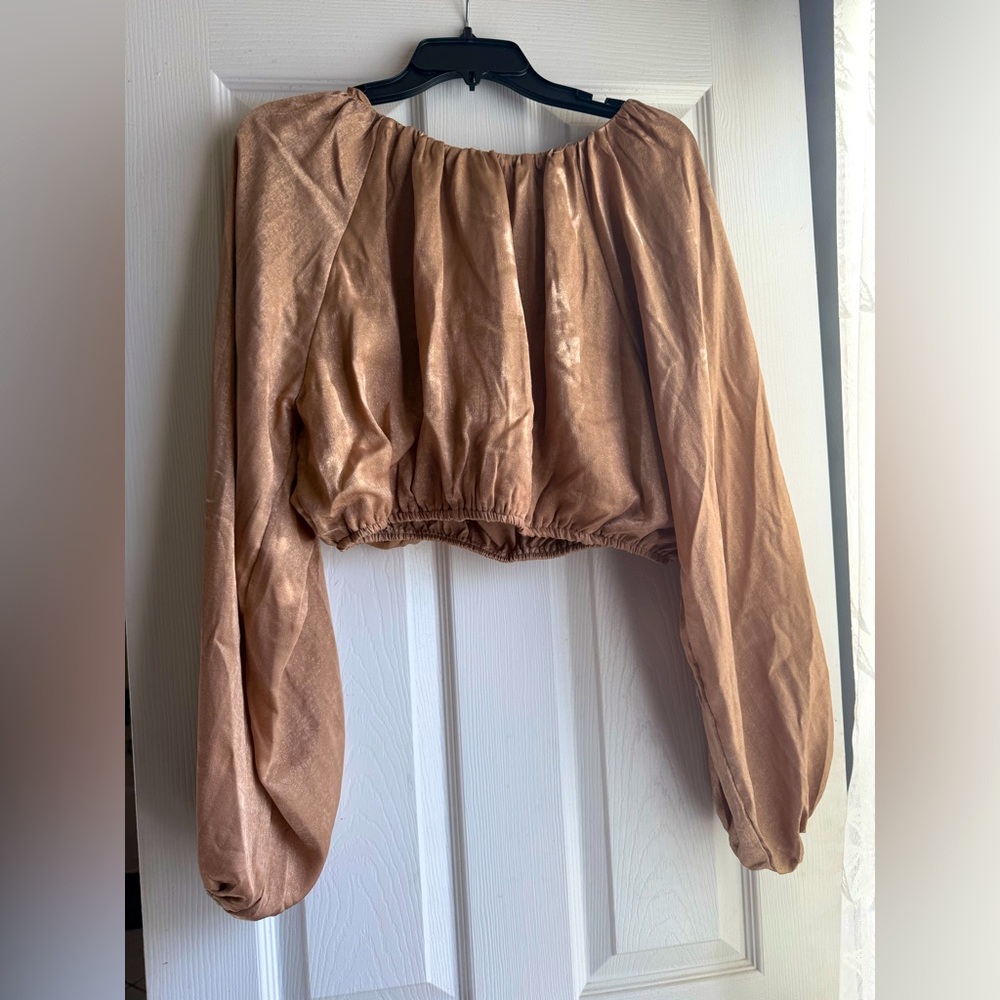 Elegant Gold Women's Crop Blouse
